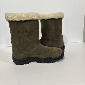 Kamik Tan Boots with Cream Lining
